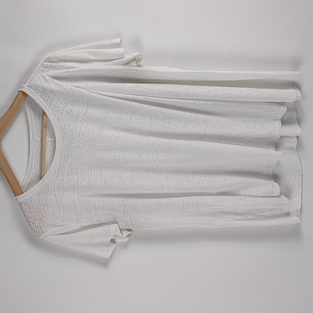 Lululemon Short sleeve Tee